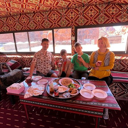Moon City With Jeep Trips Ουάντι Ραμ Εξωτερικό φωτογραφία