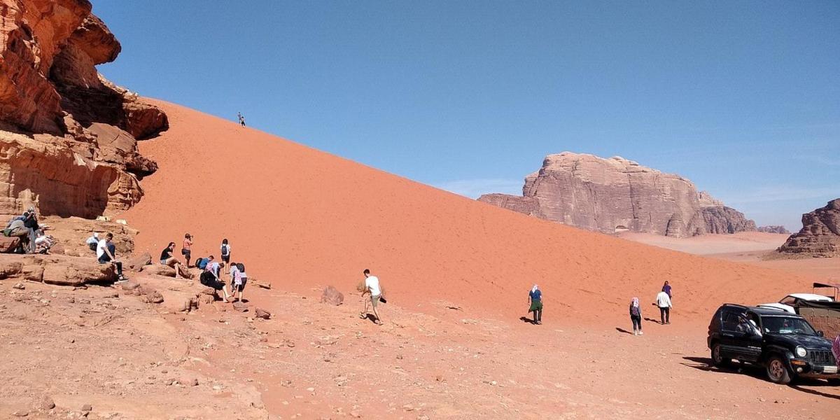 Moon City With Jeep Trips Ουάντι Ραμ Εξωτερικό φωτογραφία