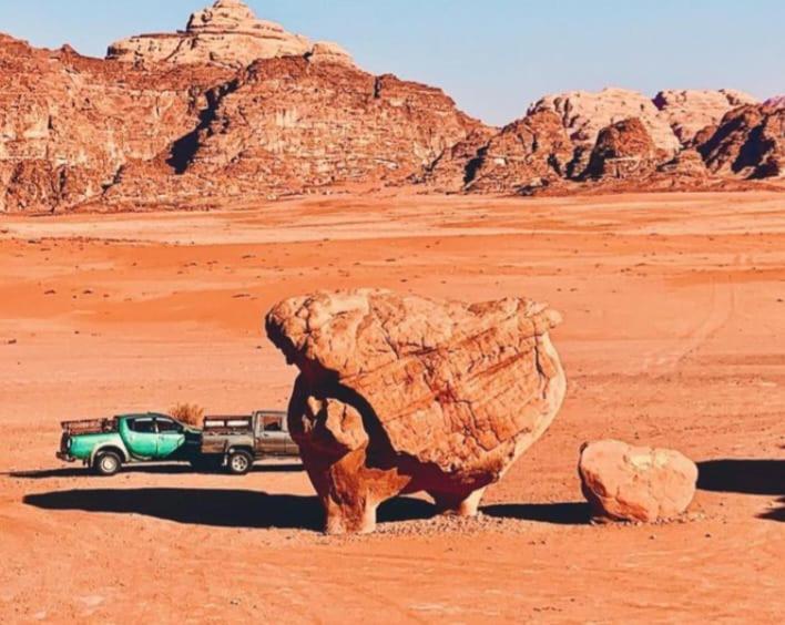 Moon City With Jeep Trips Ουάντι Ραμ Εξωτερικό φωτογραφία
