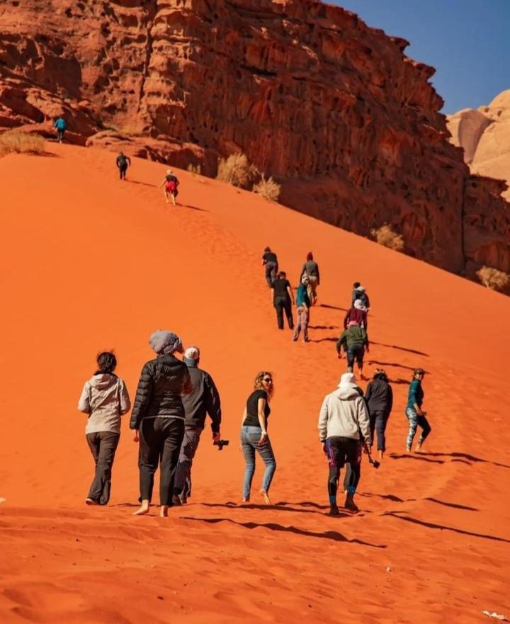 Moon City With Jeep Trips Ουάντι Ραμ Εξωτερικό φωτογραφία