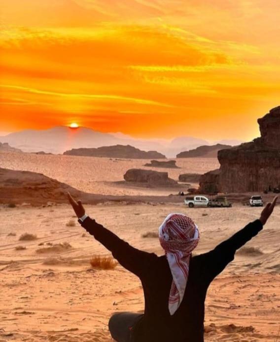 Moon City With Jeep Trips Ουάντι Ραμ Εξωτερικό φωτογραφία